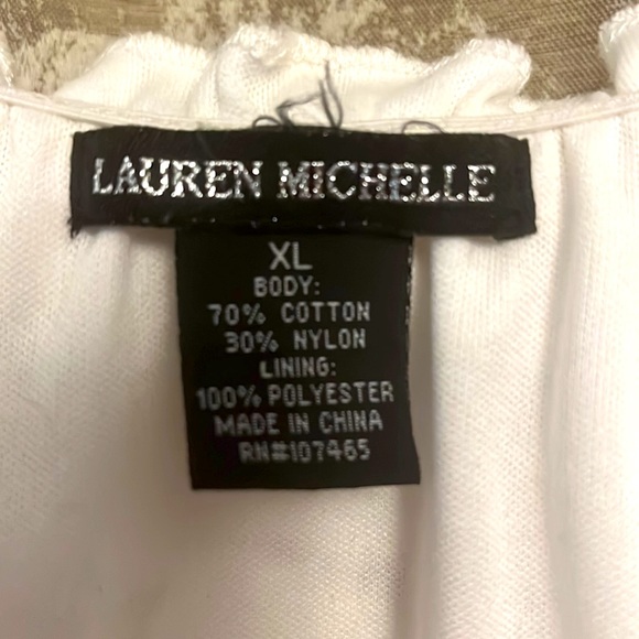 Gorgeous Lace Blouse - Versatile Neckline- Boat Neck or Off Shoulder 💋 MUAH - Picture 5 of 6